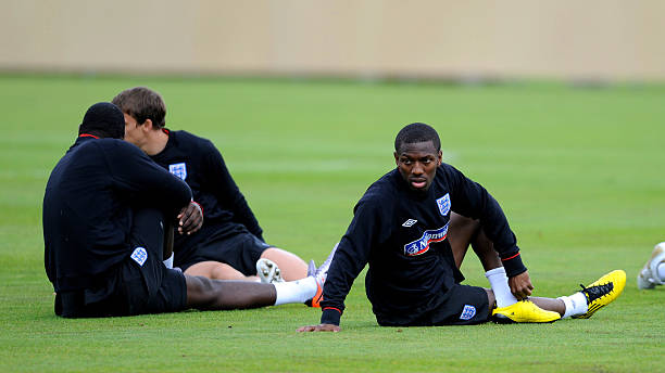 他成为众多 他成为众多