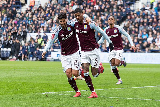 对年轻球员 对年轻球员